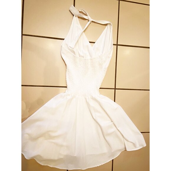 Halter style, smocked waist, white dress from Mexico. Size M. - Picture 5 of 5